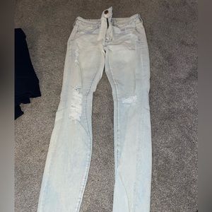 American eagle ripped skinny jeans